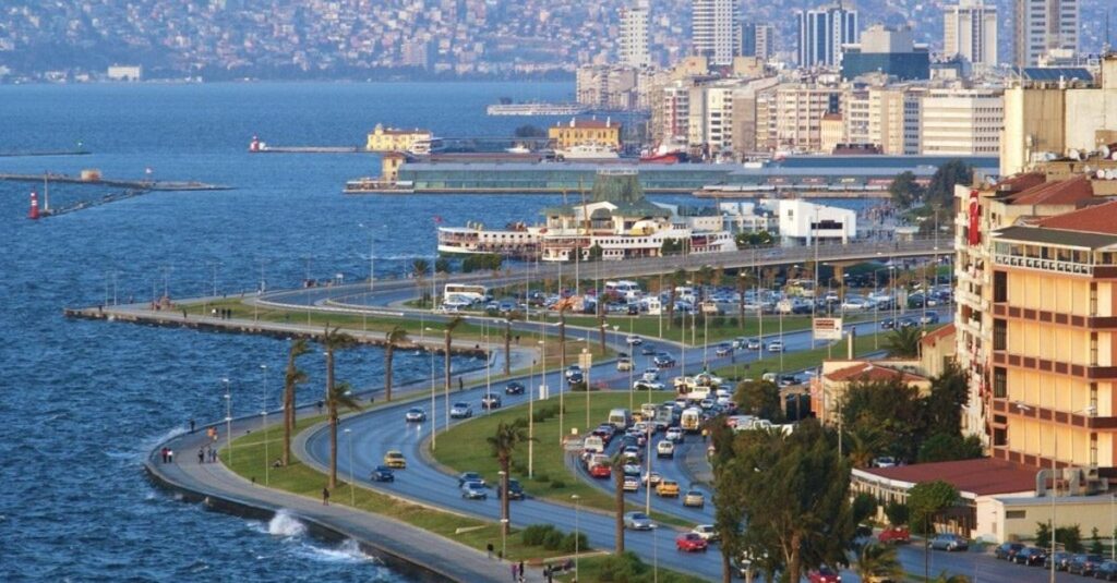 İzmir’de Franchise Bayilik Veren Firmalar